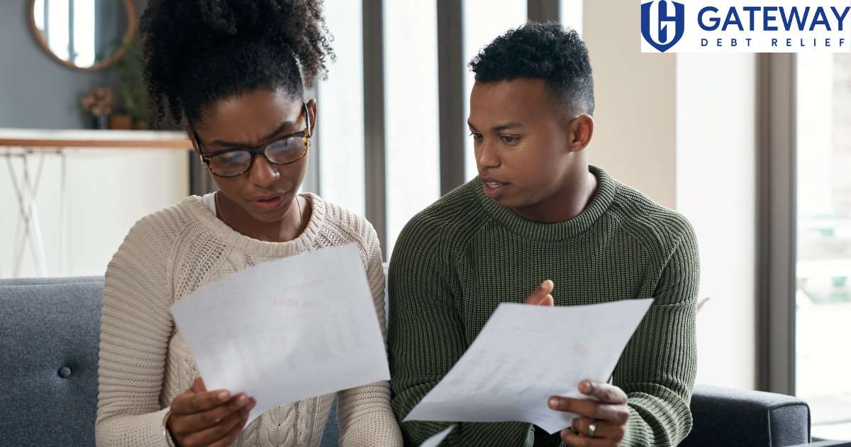 A couple discussing their credit card debt